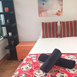 Apartamento En La Milla De Oro, A 100m De La Playa , Marbella España